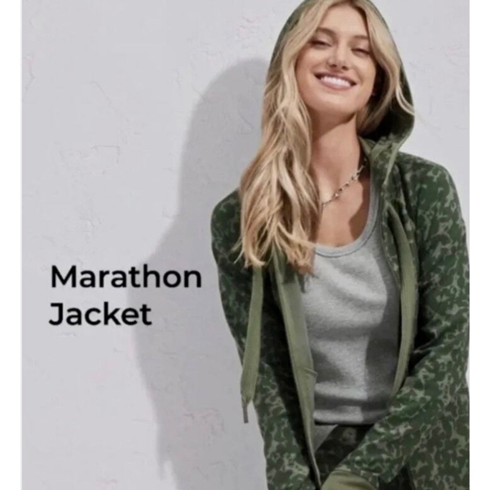 Cabi Marathon Camouflage Hoodie Jacket Green M Style 6030 Full Zip Knit EUC